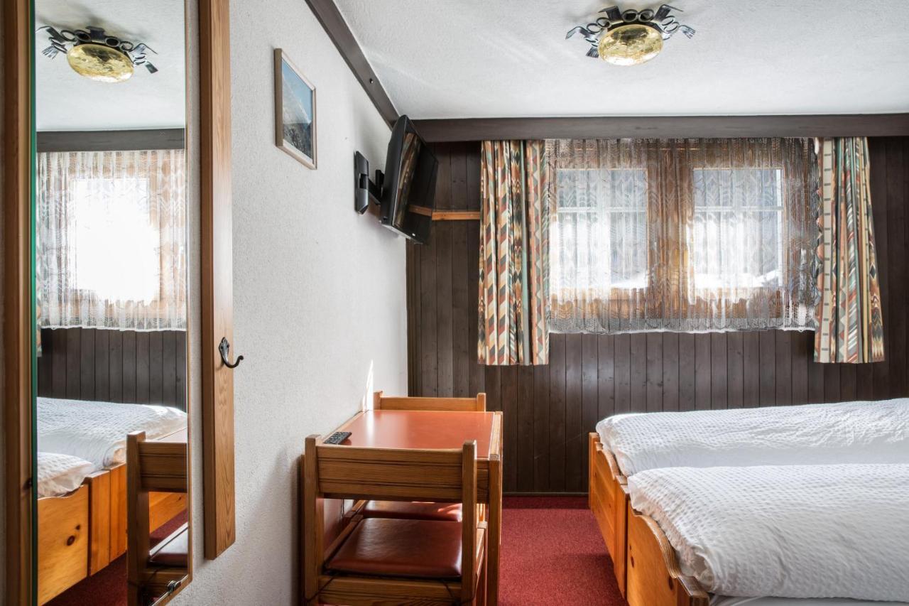 סאס פה Hotel Burgener מראה חיצוני תמונה