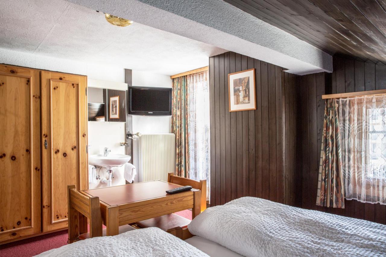 סאס פה Hotel Burgener מראה חיצוני תמונה